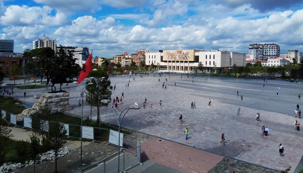 Perkeqesohet renditja, Shqiperia nder vendet me te palumtura ne Europe